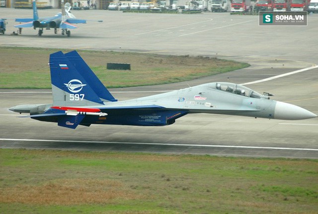 
Tiêm kích thử nghiệm công nghệ Su-30LL số hiệu 597
