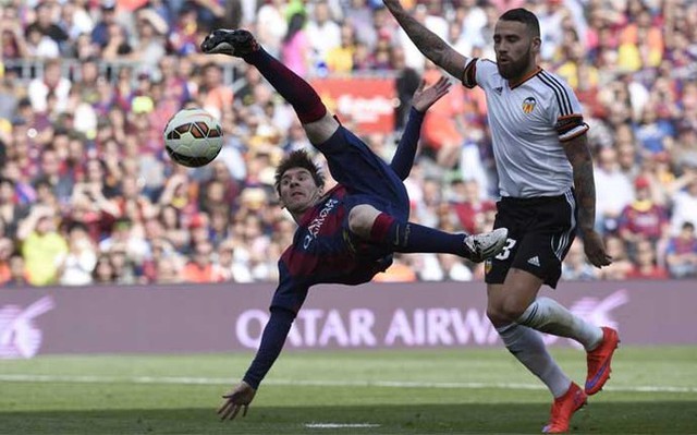 Ngày 18/4/2015: M10 lập cột mốc vĩ đại với 400 bàn thắng trên mọi mặt trận cho Barcelona, sau pha lập công ở những ở những phút bù giờ vào lưới Valencia.