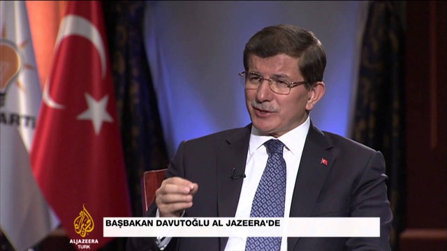 
Ông Davutoglu trong cuộc phỏng vấn trên kênh truyền hình al-Jazeera.
