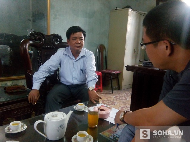
Ông Nguyễn Tôn Tính, Phó Chủ tịch UBND xã Vân Nội trao đổi với PV
