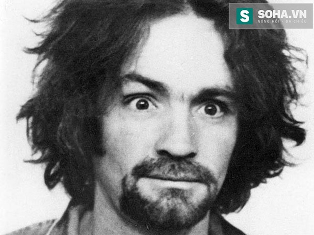 Chân dung kẻ cầm đầu tội ác Charles Manson.