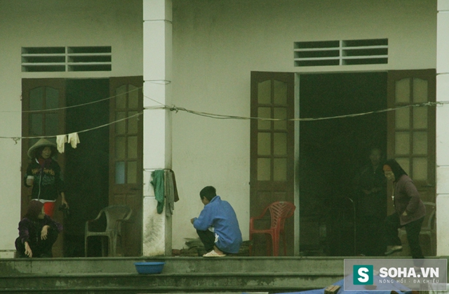 Ngày Tết đến, khu chăm sóc cho các đối tượng xã hội, già cả neo đơn cũng bắt đầu rộn ràng tiếng nói, hỏi thăm cùng chuẩn bị thêm những chiếc bánh chưng, gói kẹo cho ngày Tết cổ truyền.