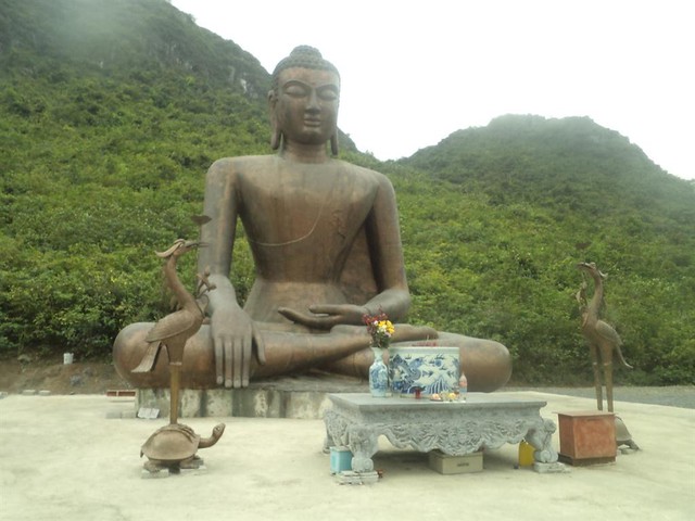 
Tượng Phật tại Khu du lịch Tam Chúc - Ba Sao (Hà Nam)
