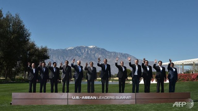 
Tổng thống Mỹ Obama cùng lãnh đạo các nước ASEAN tại Hội nghị cấp cao đặc biệt diễn ra tháng 2 ở Mỹ. (Ảnh: AFP)
