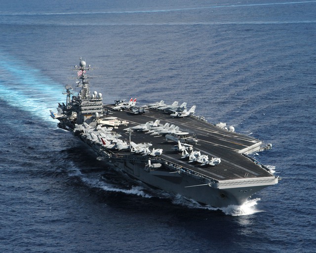 
Tàu sân bay USS Theodore Roosevelt (CVN-71).
