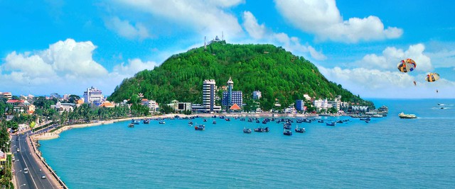 
Thành phố Vũng Tàu rất đẹp nhưng lại dính tai tiếng về chặt chém du khách (ảnh Ivivu.com)
