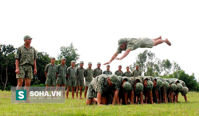 
Vượt chướng ngại.
