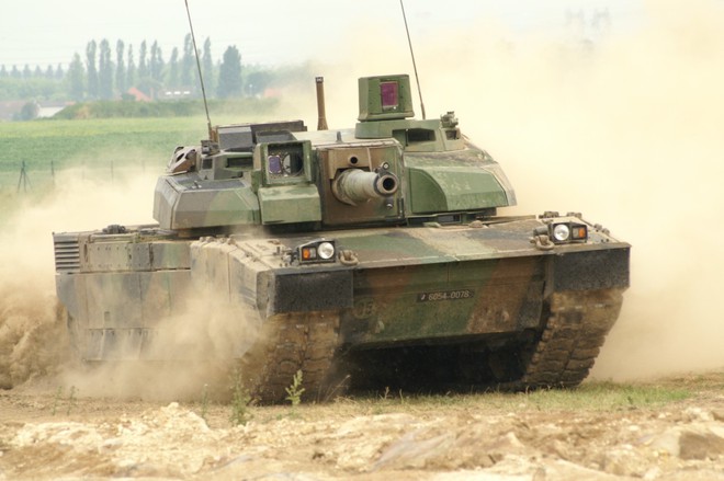 
Xe tăng AMX-56 Leclerc.
