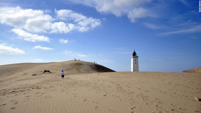 
Ngọn hải đăng Rubjerg Knude.
