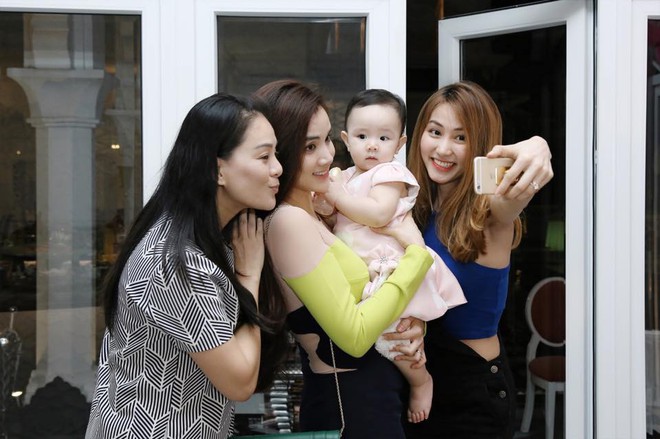 
Lần xuất hiện gần đây nhất của Ngân Khánh trong bữa tiệc sinh nhật con gái Trang Nhung
