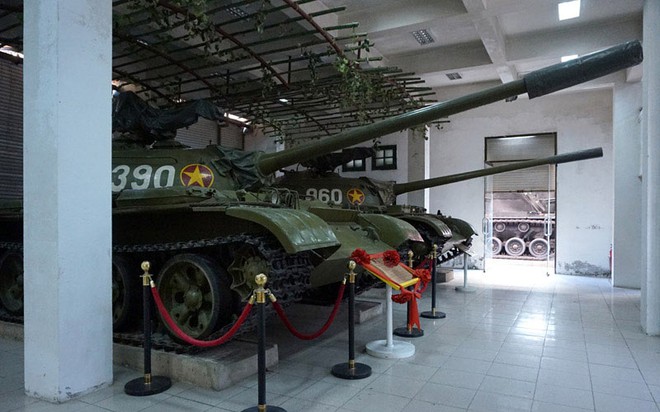 
Xe tăng 390 trưng bày ở Bảo tàng Tăng - Thiết giáp.
