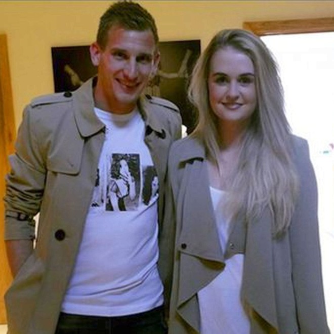 
Marc Albrighton và bạn gái quen nhau từ nhỏ.
