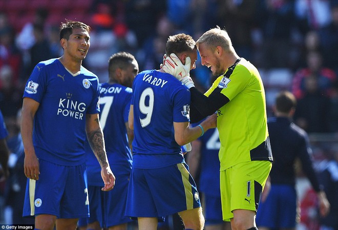 
Ngày 10/4: Sunderland 0-2 Leicester: Vardy tiếp tục thể hiện phong độ thăng hoa giúp “Bầy cáo” giành 3 điểm đầy thuyết phục, thẳng tiến tới chức vô địch.
