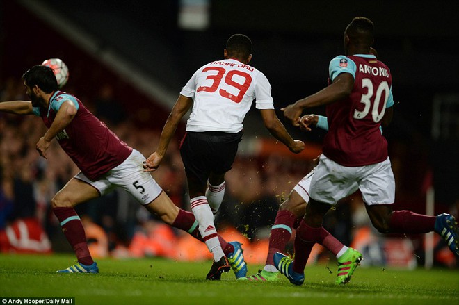 
Rashford lại một lần nữa lập công.
