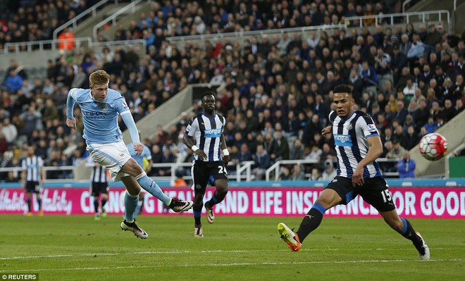 
Những pha kết thúc của De Bruyne - người hùng của Man City ở tứ kết Champions League không làm khó được Newcastle.
