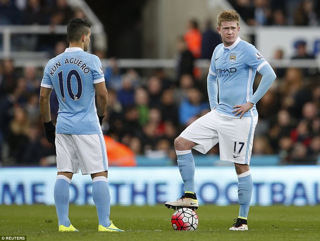 
Hòa trận này, Man City quay lại với hình ảnh thất thường của chính mình trong suốt cả mùa giải qua.
