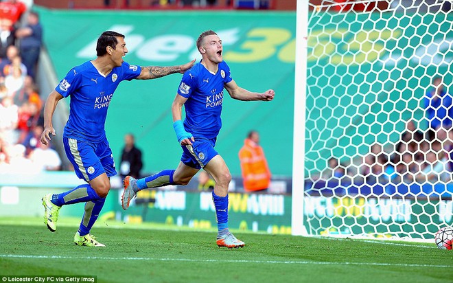 
Ngày 19/9/2015: Stoke City 2-2 Leicester: Mahrez và Vardy tiếp tục ghi bàn giúp Leicester thoát khỏi trận thua đầu tiên của mùa giải.
