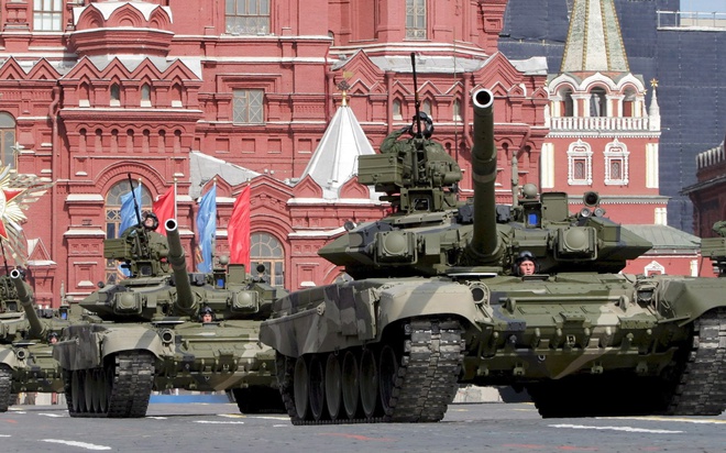 
Leopard 2A6 có khá nhiều ưu điểm khi so sánh với T-90
