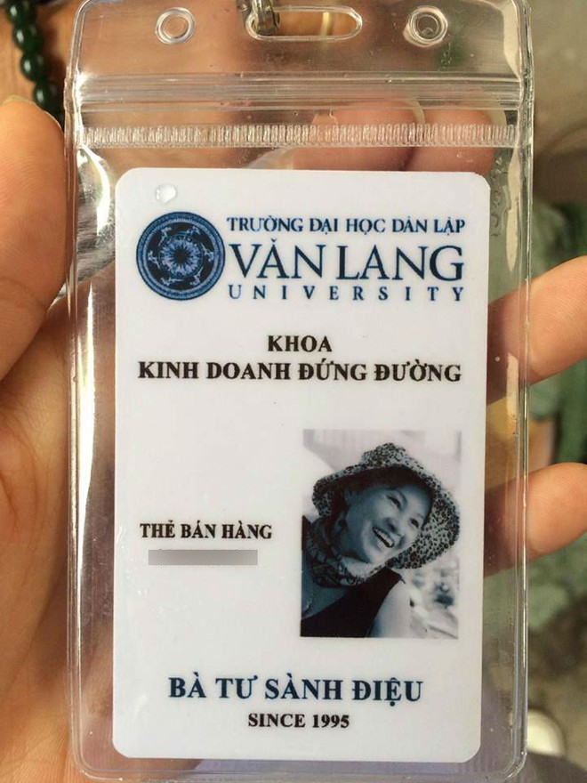 
Tấm ảnh thẻ đặc biệt của trưởng khoa gây bão với sinh viên Văn Lang

Ảnh: Ly Ti
