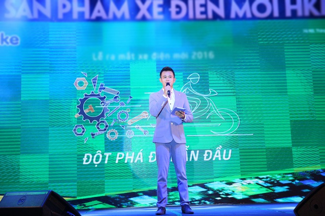 
MC Đức Bảo.
