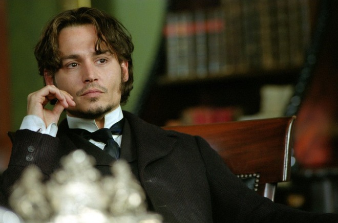 Johnny Depp thủ vai thanh tra cảnh sát Frederick Abberline.