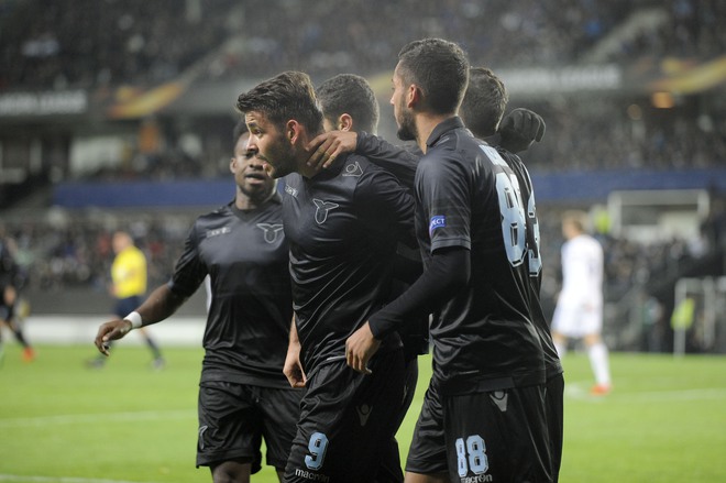 Lazio rớt đài sớm ở Europa League.