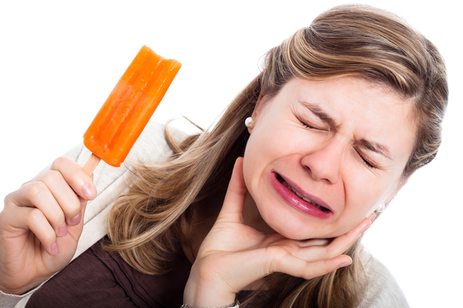 ê buốt răng khiến việc ăn uống của bạn trở nên khó khăn hơn