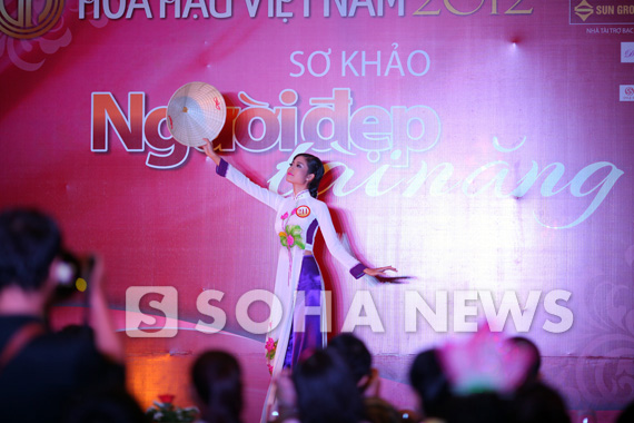 thi-sinh-hhvn-do-suc-trong-vong-so-khao-nguoi-dep-tai-nang