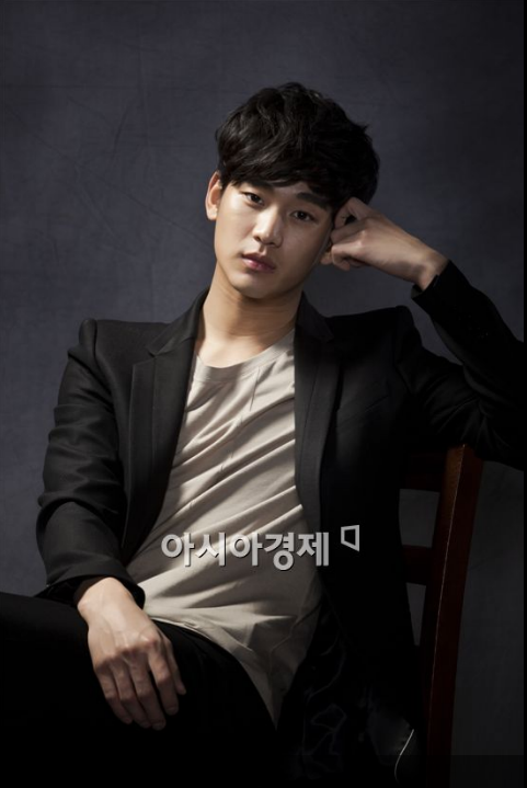 Fan "phát sốt" vì tin Kim Soo Hyun sắp nhập ngũ 1