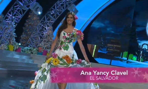 Diễm Hương kiêu sa áo dài tại Miss Universe 2012 26