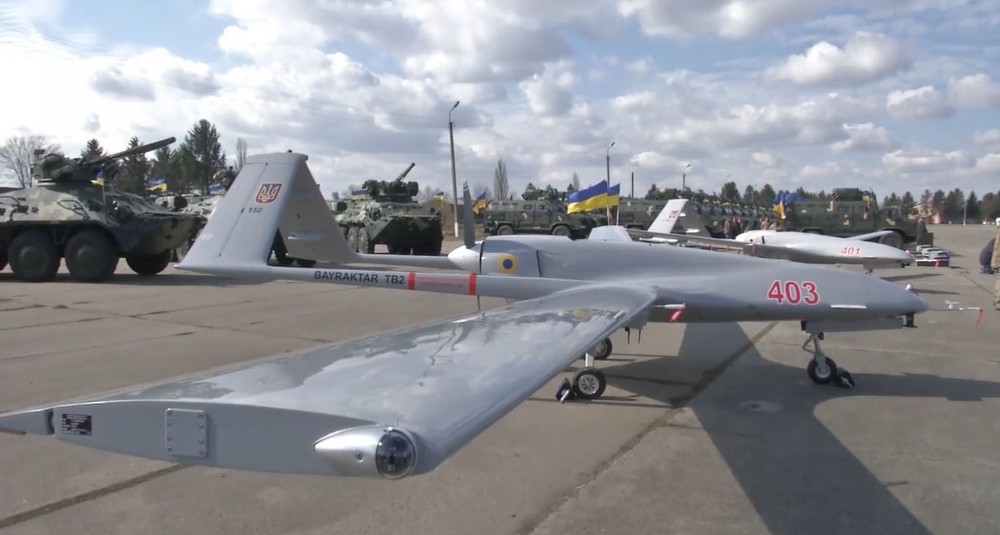 Chuyên gia Ukraine: Nga sẽ điều tên lửa đến Donbass nếu UAV Thổ Nhĩ Kỳ dám lộng hành - Ảnh 1.