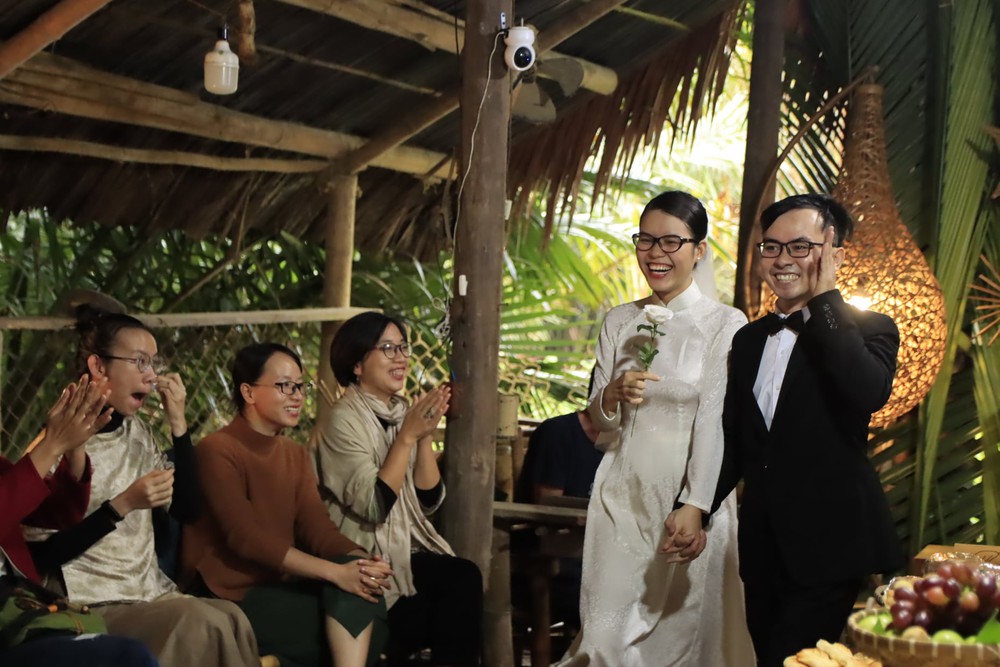 Đám cưới không rượu không nhạc ở Hội An, cô dâu dặn khách không phải mừng tiền - Ảnh 3.