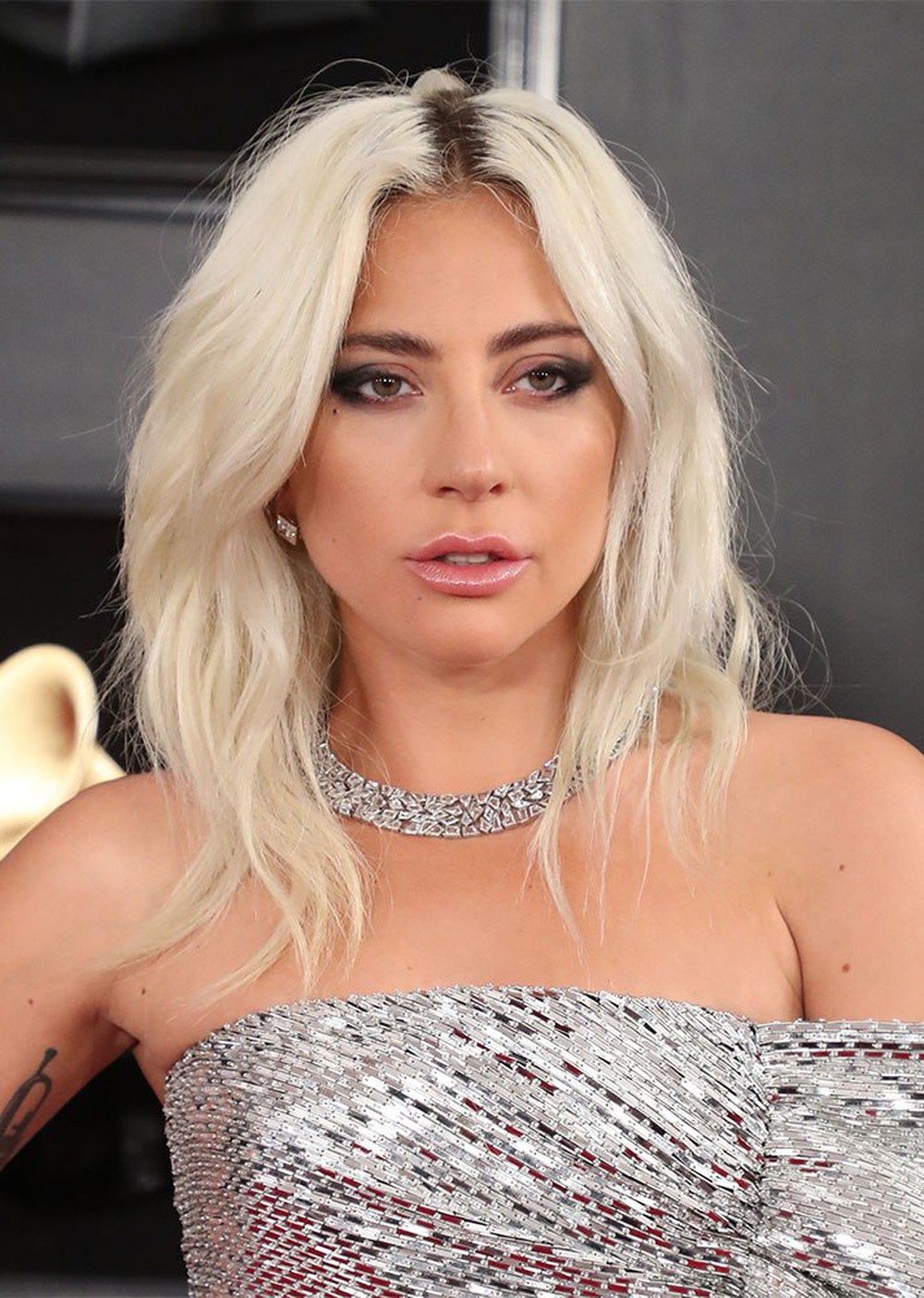 Lady Gaga and her life are too bitter: Being abused and humiliated both physically and mentally - Photo 6.