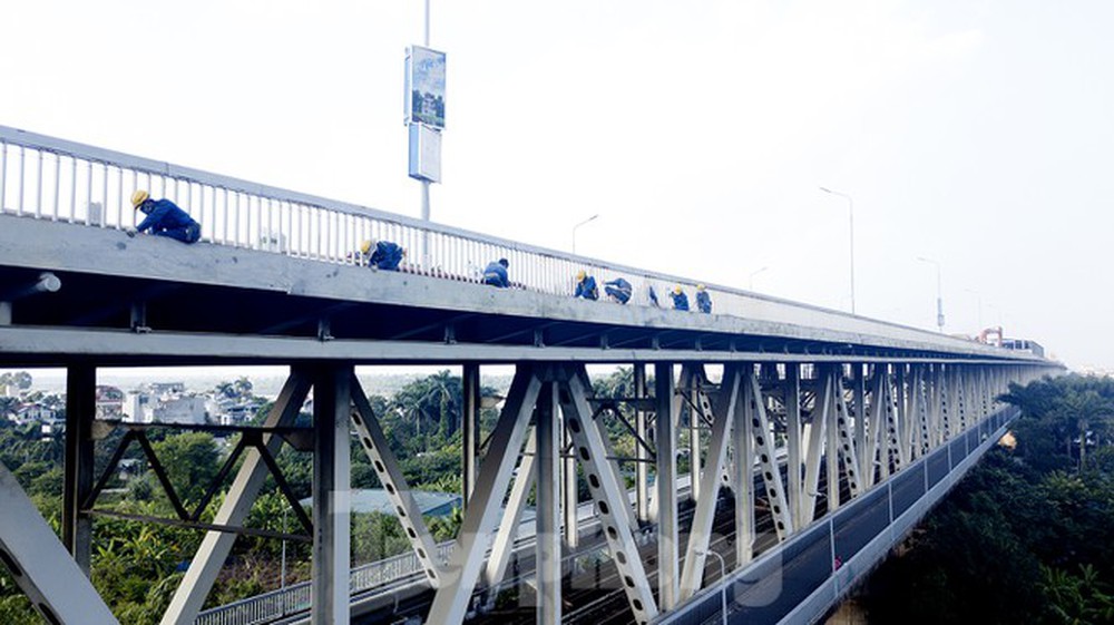 Mặt cầu Thăng Long đang được sửa ra sao? - Ảnh 6.