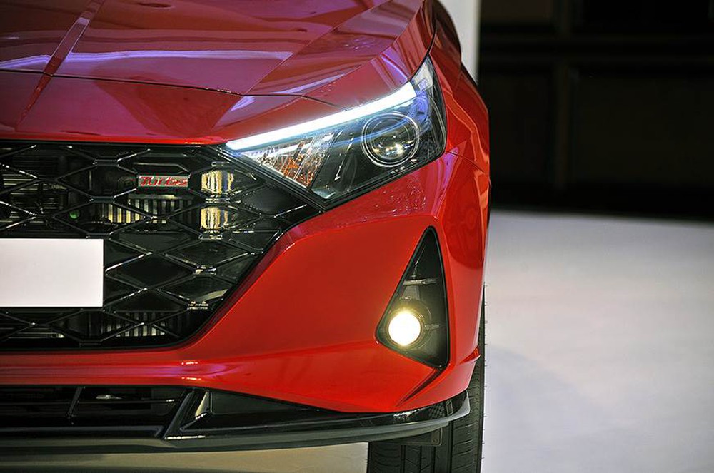 Cận cảnh những hình ảnh đầu tiên của Hyundai i20 giá từ 211 triệu đồng - Ảnh 3.