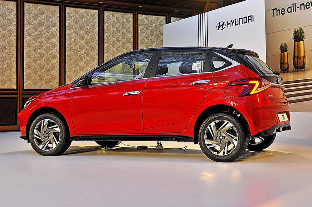 Cận cảnh những hình ảnh đầu tiên của Hyundai i20 giá từ 211 triệu đồng - Ảnh 4.