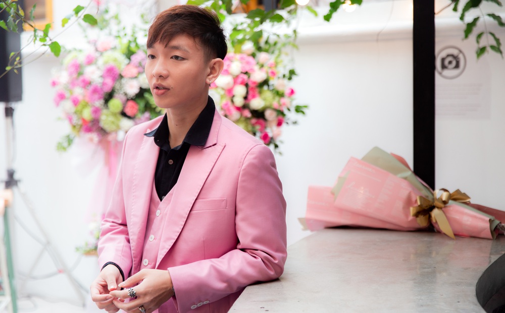 Ca sĩ Hoàng Dũng tránh nói chuyện tình cảm, gửi nhiều thông điệp với album 25
