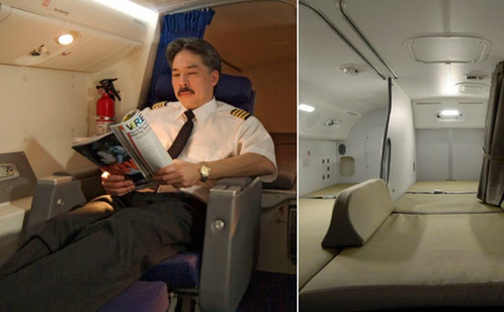 Soi cận cảnh chỗ nghỉ của các tiếp viên và phi công trên máy bay, có khi họ đang nằm ngủ ngay… dưới chân bạn đấy!