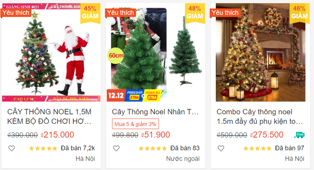 Sát Giáng sinh, cửa hàng ồ ạt đại hạ giá cây thông Noel xuống 50.000 đồng vì đói khách - Ảnh 1.
