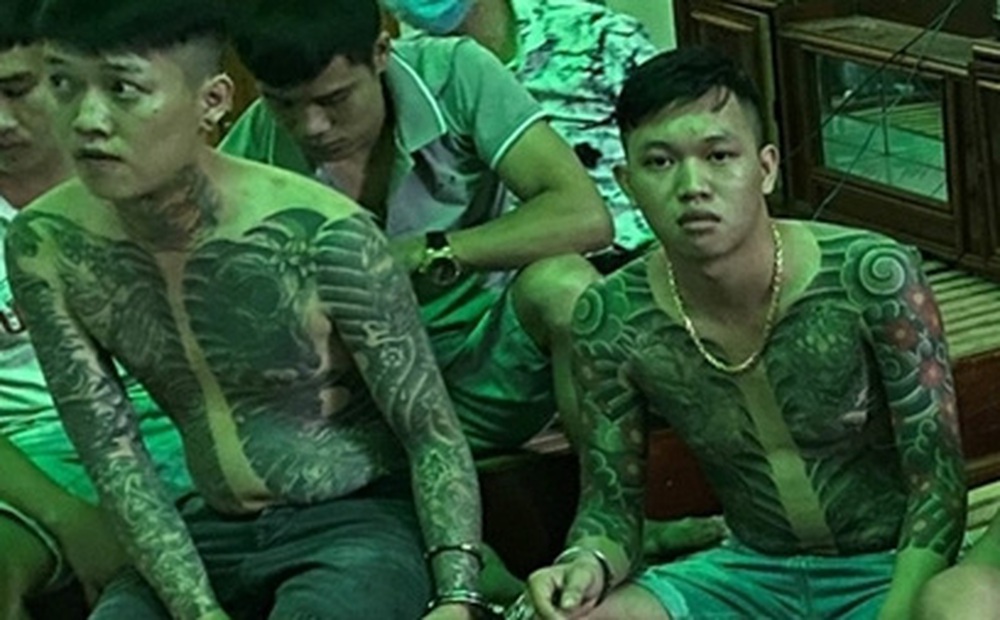Nhóm thanh niên xăm trổ thuê nhà để sử dụng ma tuý