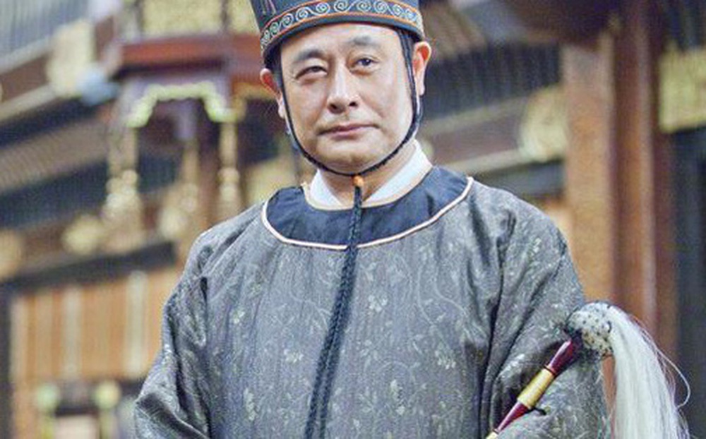 Thái giám Trung Hoa ngày xưa bất luận là triều đại nào cũng luôn mang 1 cây phất trần bên người, rốt cuộc là vì nguyên do gì?