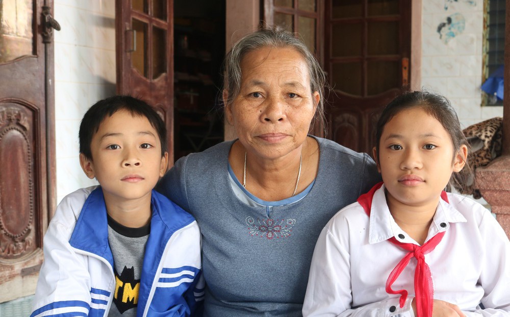 Chuyện ghi ở làng vọng phu: Nước mắt người mẹ già