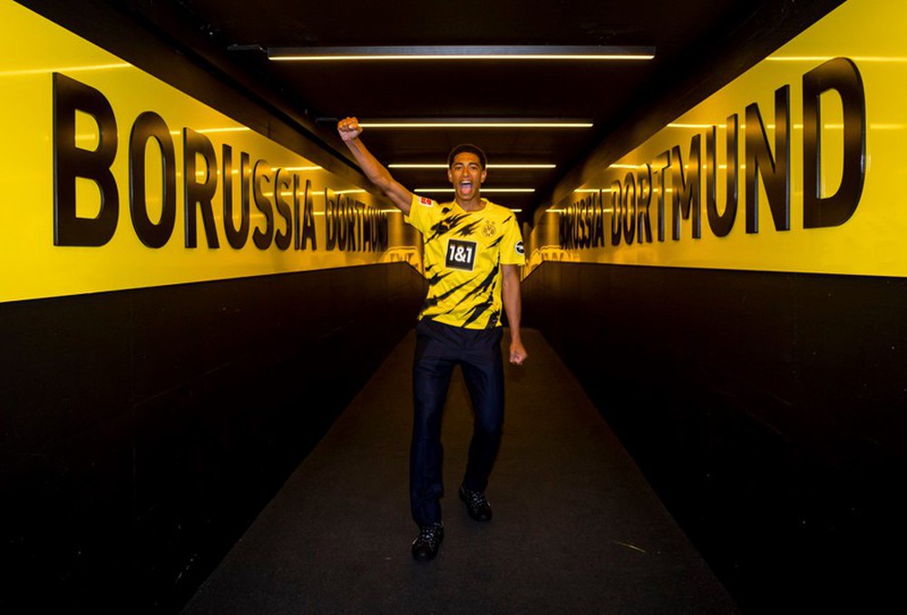 MU chính thức mất sao trẻ 17 tuổi vào tay Dortmund  - Ảnh 1.