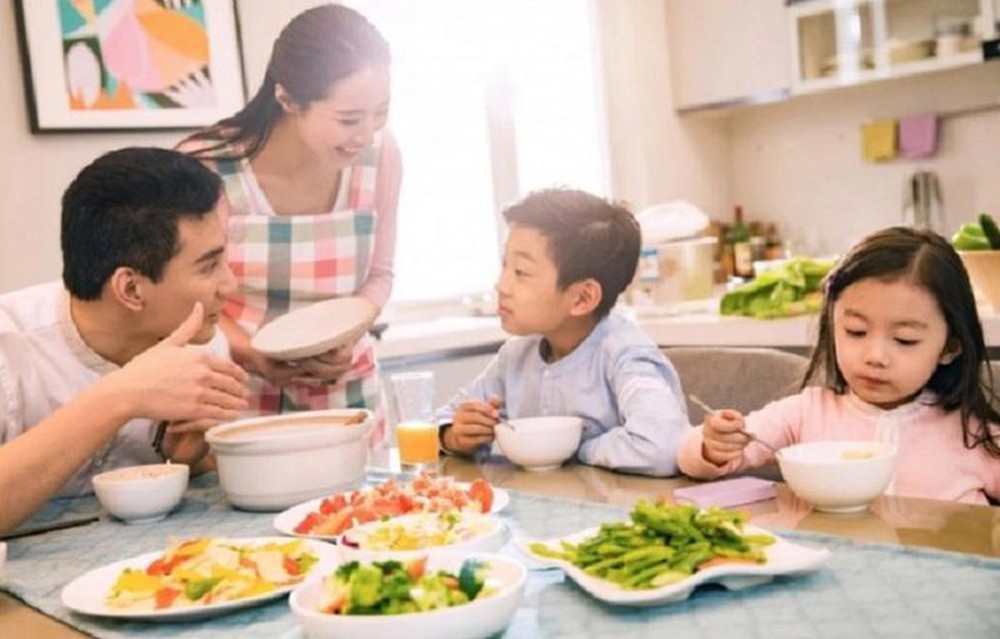 Muốn biết 1 gia đình hạnh phúc hay bất hạnh, chỉ cần nhìn vào 1 bữa ăn là có câu trả lời - Ảnh 4.