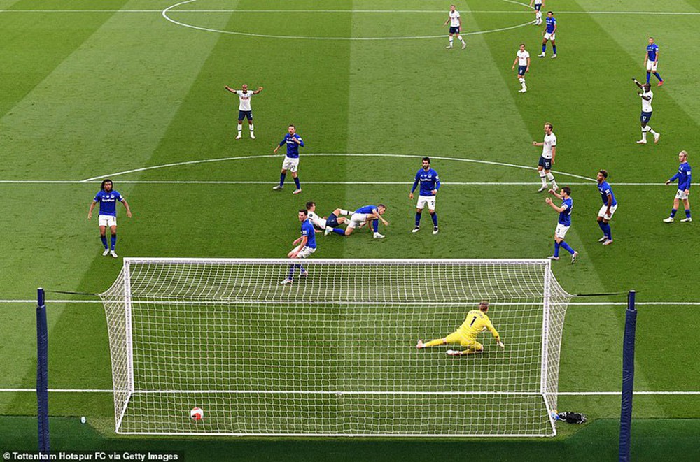 Mourinho sắp tiếp quản thêm 1 CLB Premier League