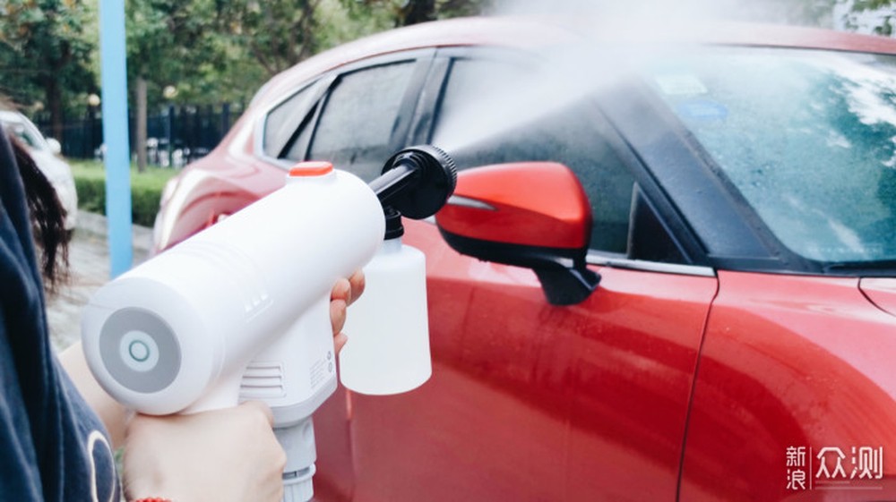 Trải nghiệm rửa ô tô bằng súng phun nước cầm tay Xiaomi - Ảnh 11.