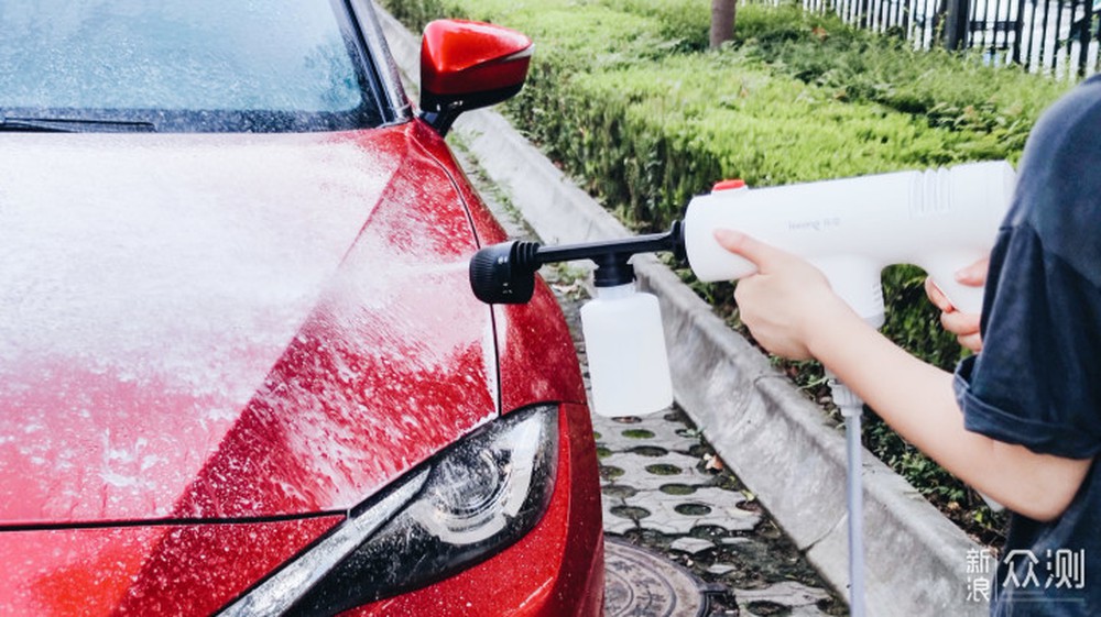 Trải nghiệm rửa ô tô bằng súng phun nước cầm tay Xiaomi - Ảnh 12.