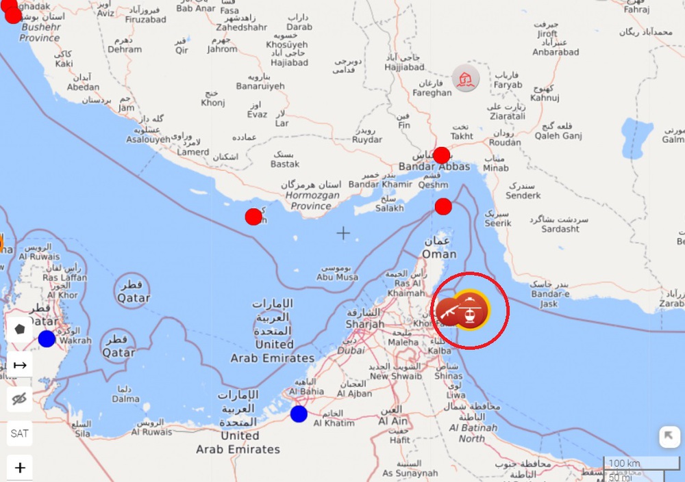 NÓNG: Bộ chỉ huy Mỹ CENTCOM xác nhận Iran đột kích bắt giữ một tàu dầu - Căng thẳng tột độ - Ảnh 1.