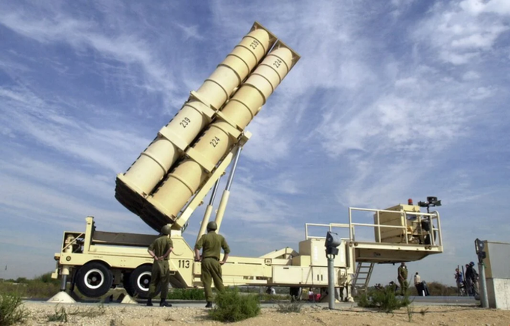 Tên lửa đạn đạo Arrow-2 của Israel được thử nghiệm trong đêm - Ảnh 1.