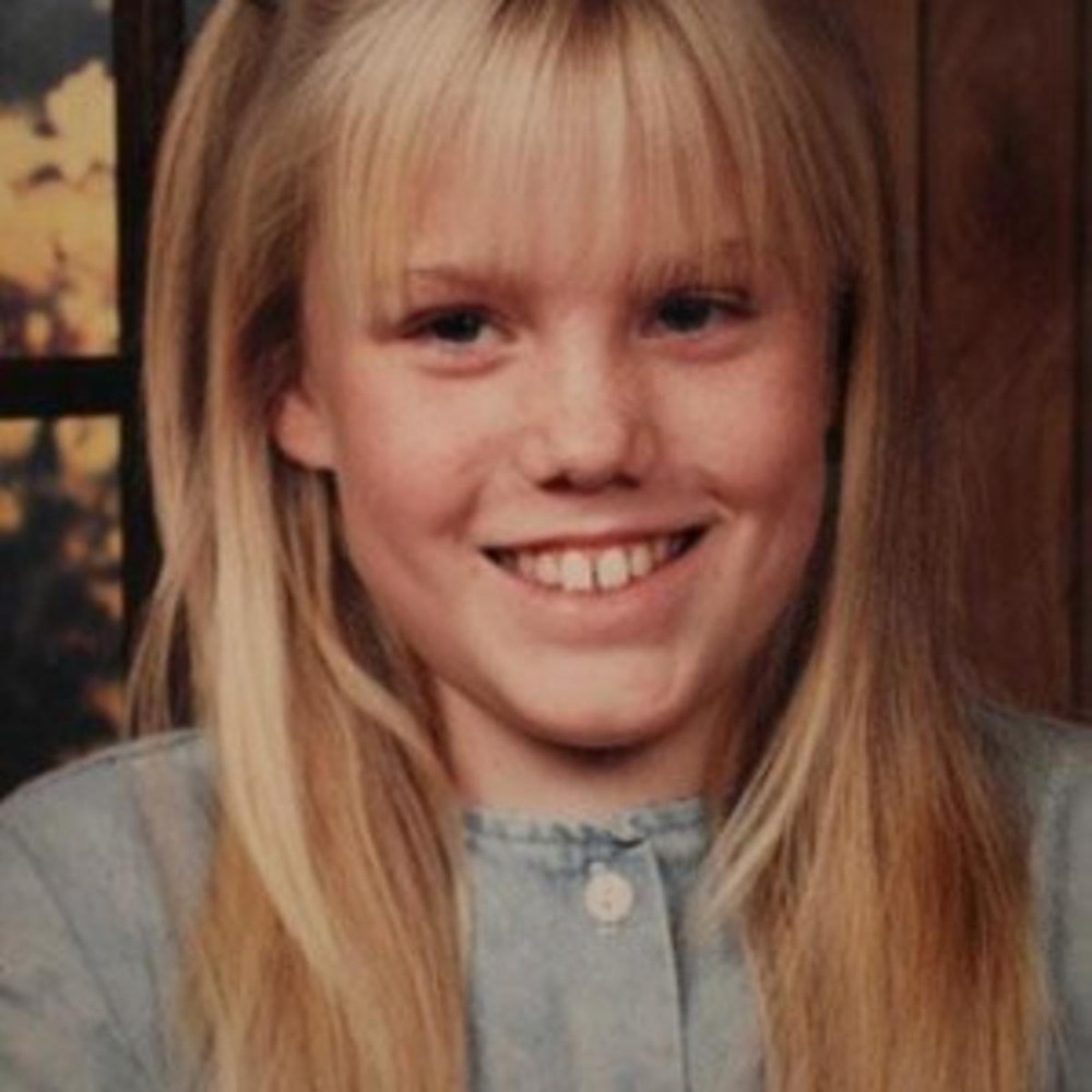 Bé gái bị bắt cóc suốt 18 năm trở về cùng con của kẻ đã giam giữ mình và hội chứng Stockholm khi nạn nhân nảy sinh yêu thương với kẻ ác - Ảnh 4.
